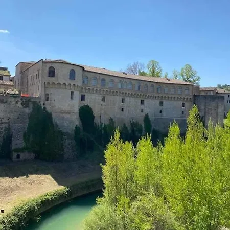Nel Cuore Delle Colline Marchigiane * Sant'Ippolito