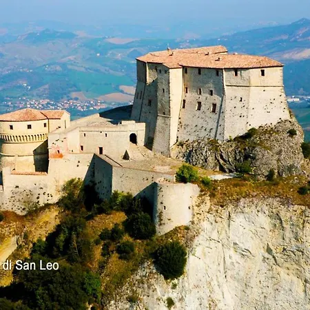 Nel Cuore Delle Colline Marchigiane Sant'Ippolito